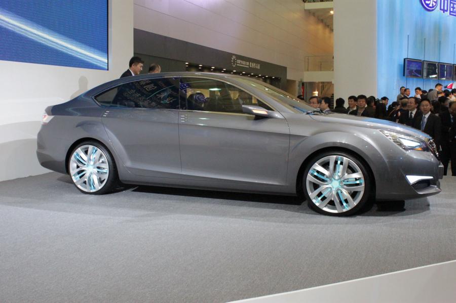  FAW B9 Concept 2011 года  (фото 10 из 11)